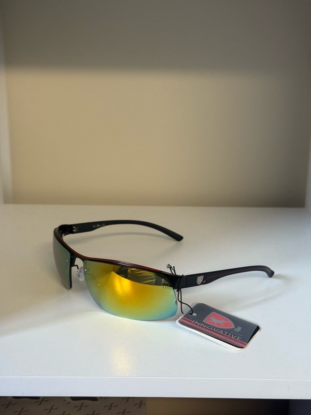 Men's Polarized Sunglasses with Yellow-Green Mirrored Lenses
